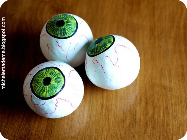 Halloween Juggling Eyeballs - Michele Made Me